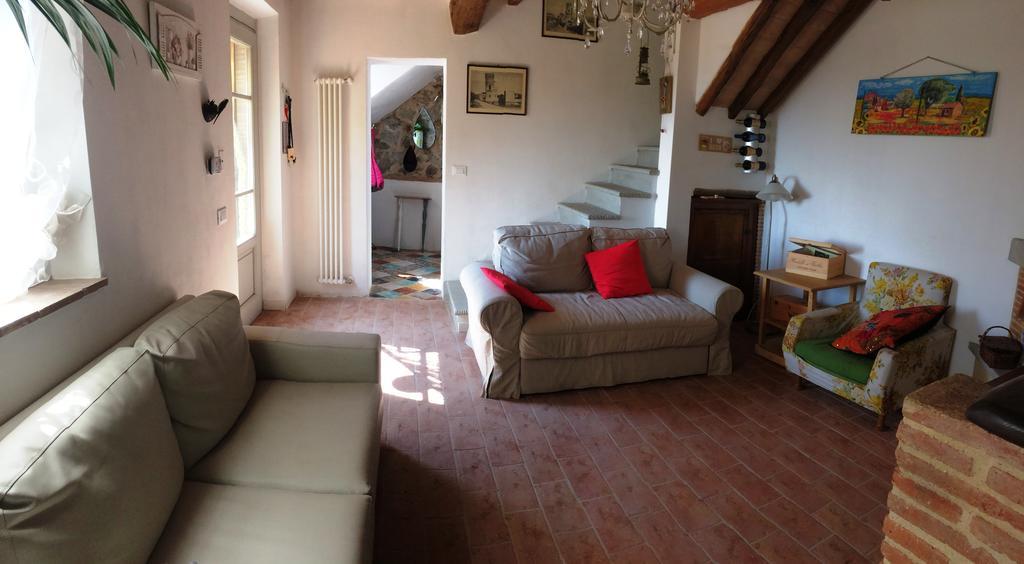 La Casina Delle Rondini Guest House Corsanico-Bargecchia Luaran gambar